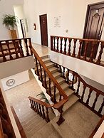 HOTEL MONTESILVA