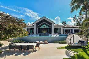 Oceans 8 Villa 6BR