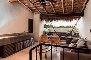 Bajo Cielo - Jungle View Terrace