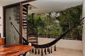 Bajo Cielo - Jungle View Terrace