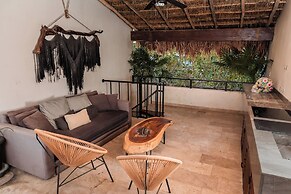 Bajo Cielo - Jungle View Terrace
