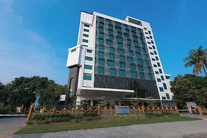 Vivanta Kochi Aluva