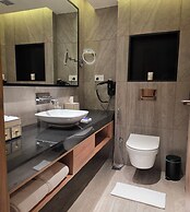 Vivanta Kochi Aluva