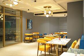 Vivanta Kochi Aluva
