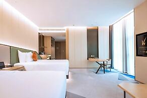 K · International Hotel