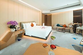 K · International Hotel