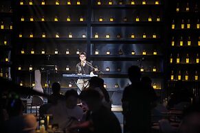 K · International Hotel