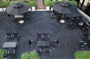 K · International Hotel