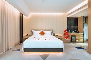 K · International Hotel