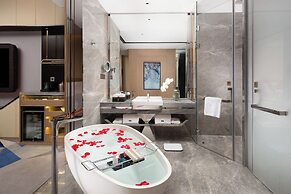 K · International Hotel