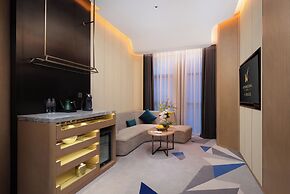 K · International Hotel