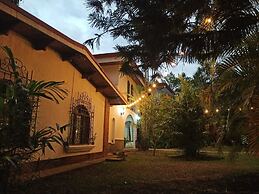 Hacienda Escondida