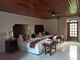 Hacienda Escondida
