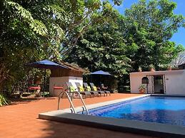 Hacienda Escondida
