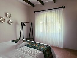 Hacienda Escondida