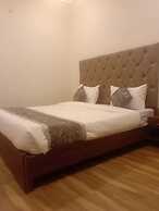Hotel C S Inn