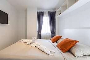 Modern Condo - 1BR T1-401