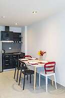 Modern Condo - 1BR T1-401