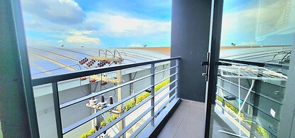 Modern Condo - 1BR T1-401
