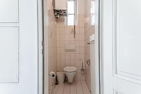 Spacious 4BR Apt Long Stay Friendly