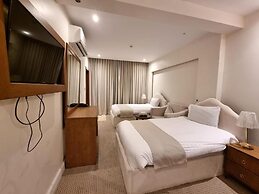 Avene Hotel