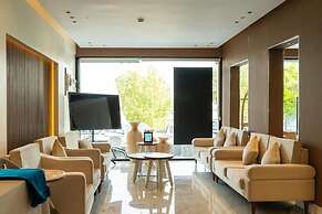 Avene Hotel