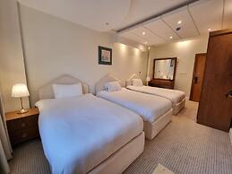Avene Hotel