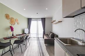 Modern Condo - 1BR & Office T3-528