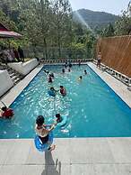 The Chail Pine Orchard Resort