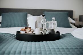 Fox and Hounds Inn