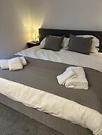 Fox and Hounds Inn