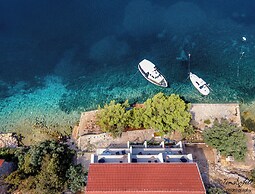 Discover Lastovo