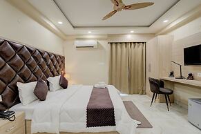 The Paras Studio Serviced Apartments