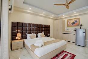 The Paras Studio Serviced Apartments