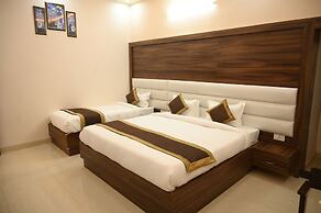 The Golden Villa