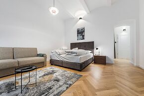 easy-flat Votiv - 153sqm Apartment with Terrace