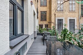 easy-flat Votiv - 153sqm Apartment with Terrace