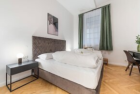 easy-flat Votiv - 153sqm Apartment with Terrace