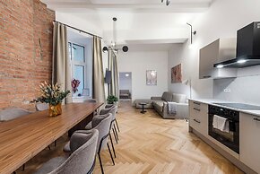 easy-flat Votiv - 153sqm Apartment with Terrace