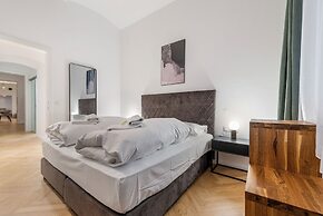 easy-flat Votiv - 153sqm Apartment with Terrace