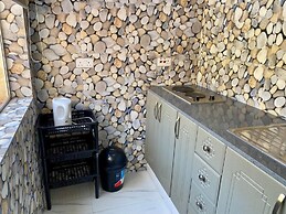 Modern Studio in New Chadcombe - 2315