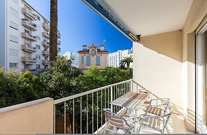 Spacious Studio Apartment Close to The Martinez - 2313