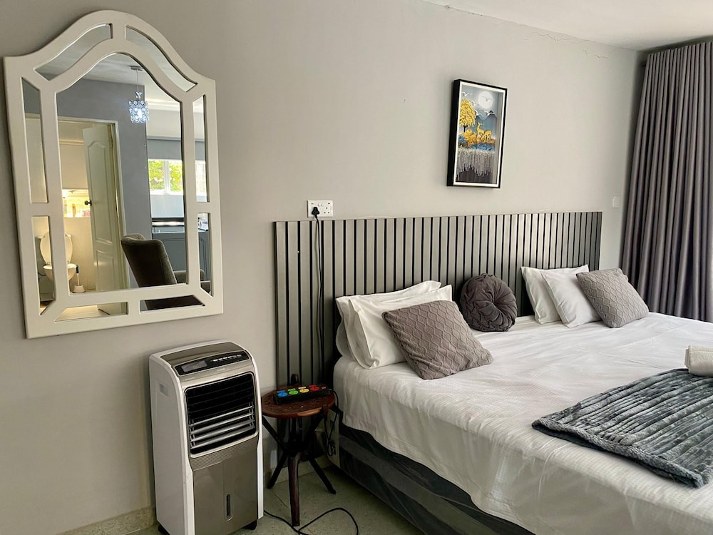 Spacious Ground-floor Studio in Central New Chadcombe - 2316