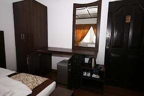 Nat City Hotel Nuwaraeliya