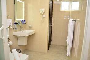 Nat City Hotel Nuwaraeliya