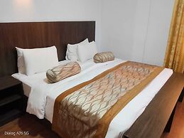 Nat City Hotel Nuwaraeliya