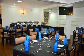 Nat City Hotel Nuwaraeliya