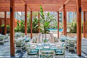 Premium SA at 4 Seasons Hotel