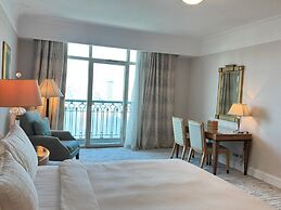 Premium SA at 4 Seasons Hotel