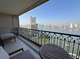 Premium SA at 4 Seasons Hotel